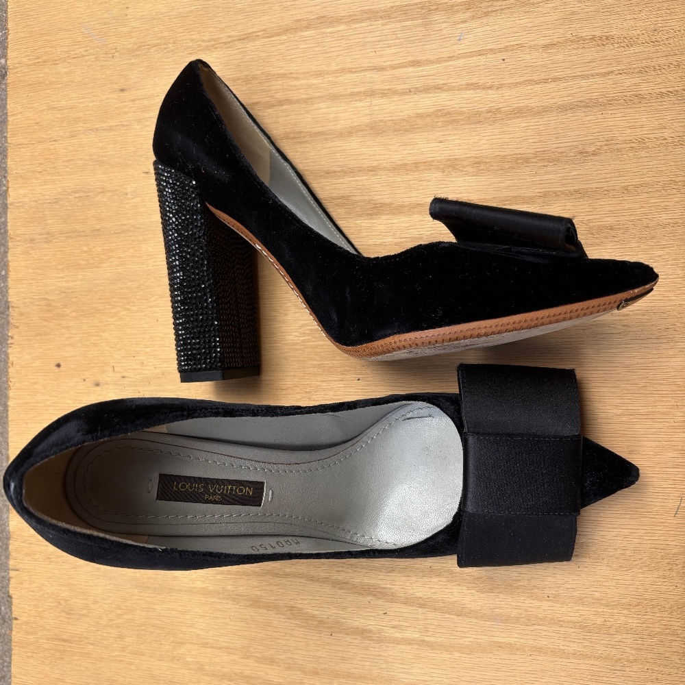 Louis Vuitton Velvet Black Bow Pumps Studded Block Heels - Picture 2 of 12